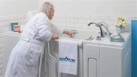 Safe Step Hybrid Walk-In Tub logo