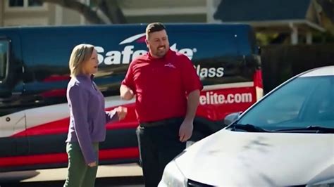 Safelite Auto Glass TV commercial - Service That Fits Your Schedule