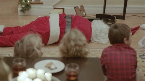 Samsung TV Spot, 'Santa Fail' featuring Lowell Northrop