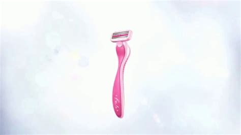 Schick Intuition f.a.b. TV Spot, 'Shave in Both Directions Effortlessly' created for Schick