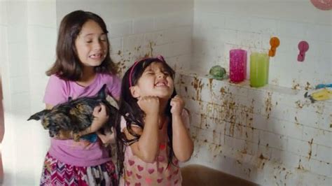 Scrubbing Bubbles TV Spot, 'Kids Go Viral' featuring Madeline Castellanos