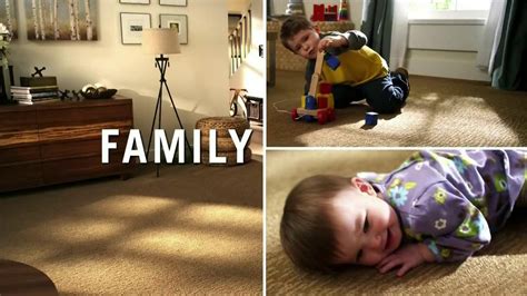 Shaw Flooring Dream It, Do It Sale TV Spot, 'Family Room'