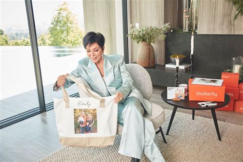Shutterfly TV Spot, 'Holiday Cards' Featuring Kris Jenner