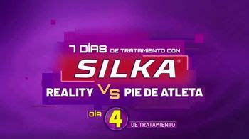 Silka TV Spot, 'Reality vs. pie de atleta: quinta aplicación' con Alan Tacher featuring Alan Tacher
