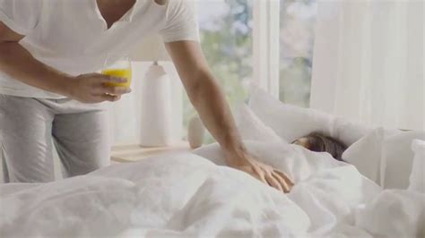 Simply Orange TV Spot, 'Wake Up'