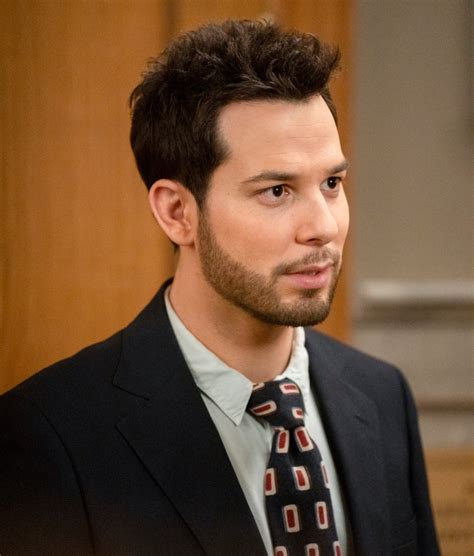 Skylar Astin photo