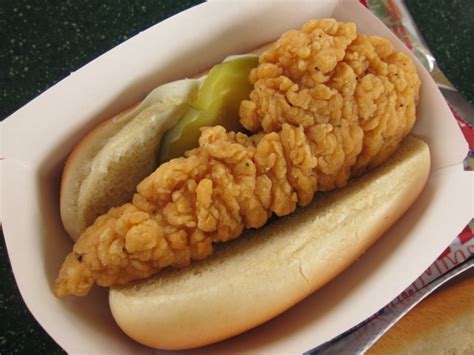 Sonic Drive-In Classic Lil' Chickie With Mayo & Pickles logo