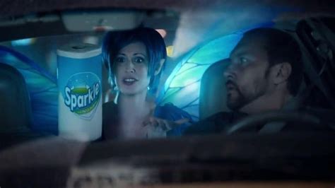Sparkle Towels TV Spot, 'Taxi Cab' featuring Tracey Petrillo-Smith