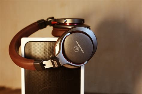 Speakers & Headphones photo