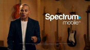 Spectrum Mobile TV Spot, 'Café' con Ozuna