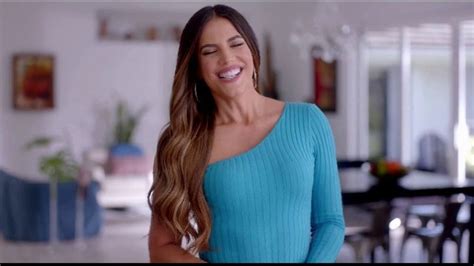 Spectrum Mobile TV commercial - En contacto con Gaby Espino