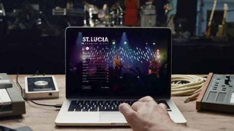 Squarespace TV Spot, 'St. Lucia'