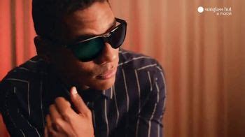 Sunglass Hut at Macy's TV Spot, 'The Year-Long Gift' created for Sunglass Hut