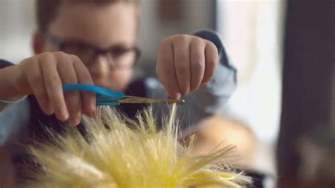 Swiffer Sweeper TV Spot, 'Hair Cuts on Hardwood Floors' featuring Matthew Clohessy