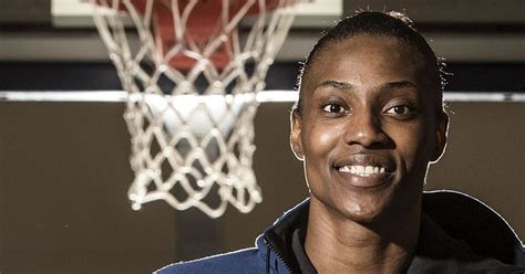 Sylvia Fowles photo