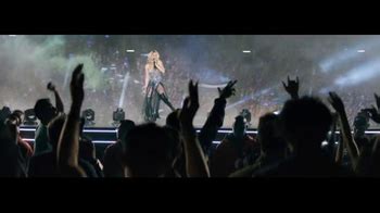 T-Mobile TV commercial - Cambiando las reglas del juego con Shakira