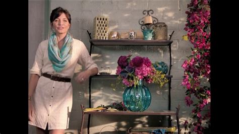 TJ Maxx TV Spot, 'Vase Difference' featuring Chuck David Willis