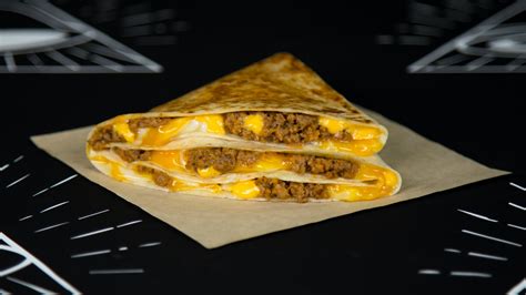 Taco Bell $1 Stacker logo