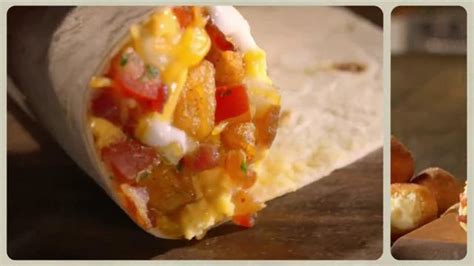 Taco Bell A.M. Crunchwrap TV Spot, 'Más y Más'