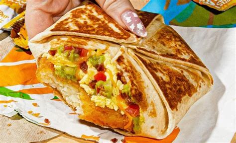 Taco Bell Breakfast Crunchwrap