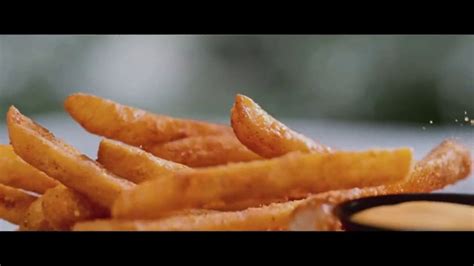 Taco Bell Nacho Fries TV Spot, 'Los anuncios' created for Taco Bell