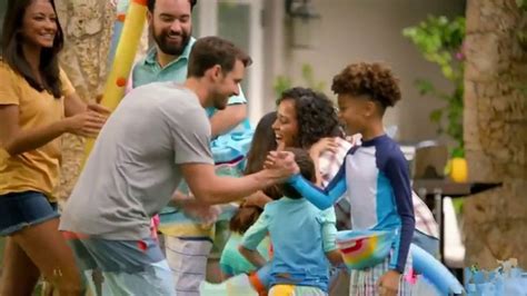 Target TV Spot, 'HGTV: What We're Loving: Gathering' featuring Manny Angels