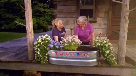 Tarter Farm & Ranch Equipment Tank TV Spot, 'Right Fit'