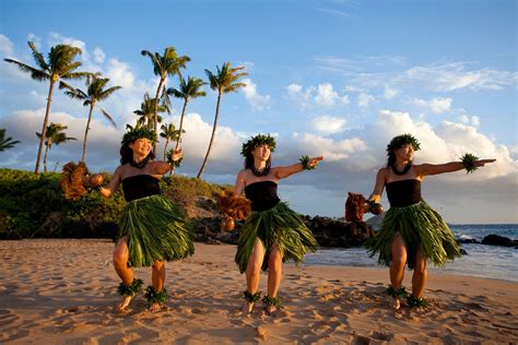 The Hawaiian Islands TV Spot, 'Hula Dancing'