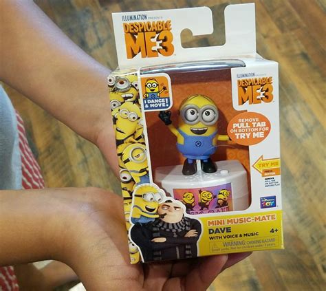 Thinkway Toys Despicable Me 3 Minion Music-Mate Carl with Voice and Music logo