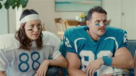 TiVo TV Spot, 'How We Win: Holidays' Featuring Tony Gonzalez