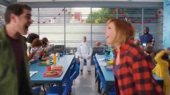 Tide TV Spot, 'Turn to Cold: Mythbusters' Featuring Kari Byron, Tory Belleci