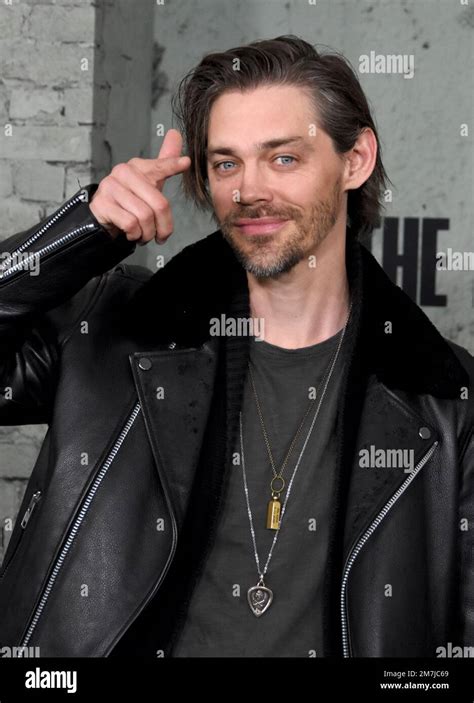 Tom Payne photo