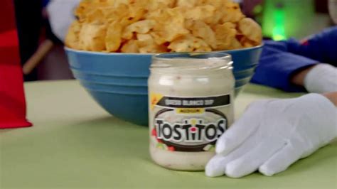 Tostitos Fajita Scoops TV Spot, 'Speaker Dancer'