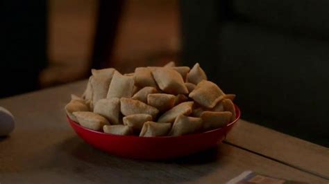 Totino's Pepperoni Pizza Rolls TV Spot, 'Staying In'