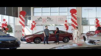 Toyota Camry One Event TV commercial - Campeón con Daniel Suárez