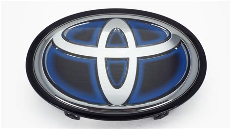 Toyota Prius V logo