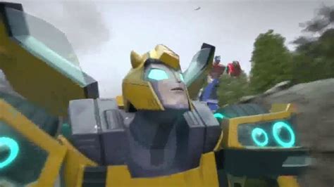 Transformers Cyberverse TV Spot, 'Armor Up'