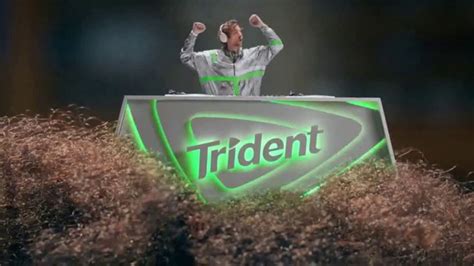 Trident TV commercial - Refresca tu ritmo canción de Technotronic