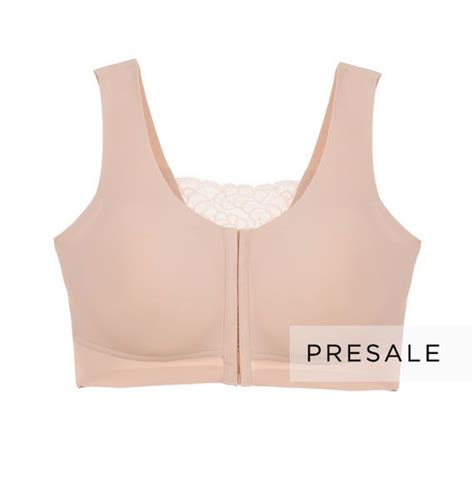 True&Co True Body Front Closure + Bra logo