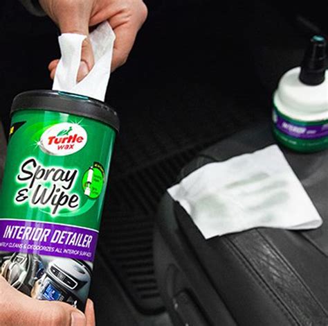 Turtle Wax Spray & Wipe Interior Detailer