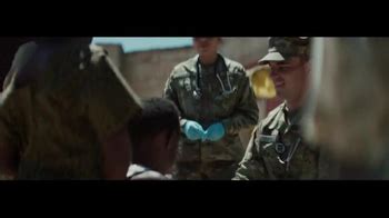 U.S. Army Reserve TV Spot, 'Soldado completo' featuring Joyce Lan