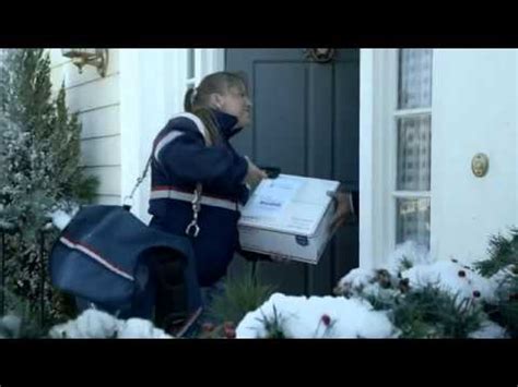 USPS Flat-Rate Boxes TV Spot, 'Auld Lang Returns' featuring Rachel Naylor