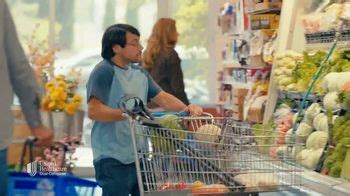UnitedHealthcare Dual Complete TV Spot, '$300 al mes para alimentos' featuring Tomy Mackey