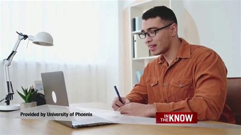 University of Phoenix TV Spot, 'In the Know: Social Capital'