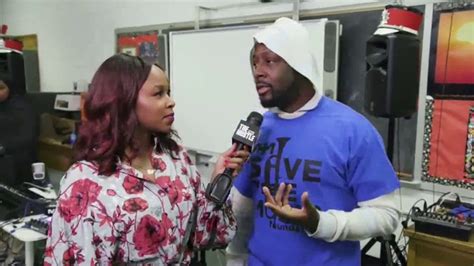 VH1 TV Spot, 'The Hustle: Save the Music' Featuring Wyclef Jean featuring Gia Peppers