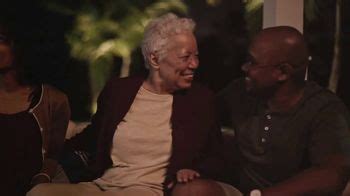 VRBO TV Spot, 'Celebrar a la abuela'