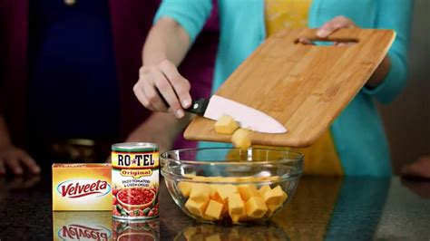 Velveeta and RO-TEL Queso Dip TV Spot, 'Center of It All' created for Velveeta