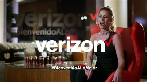 Verizon TV commercial - 2016 Latin Grammys con Nastassja Bolívar