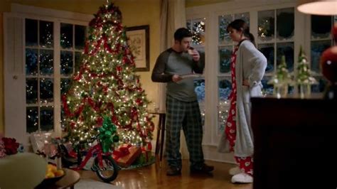 Walgreens TV Spot, 'Cookies for Santa' featuring Erin Pineda