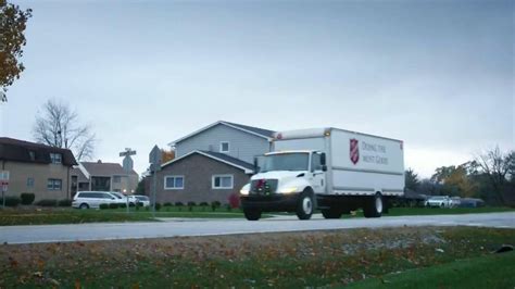 Walmart TV Spot, 'Fill the Truck'